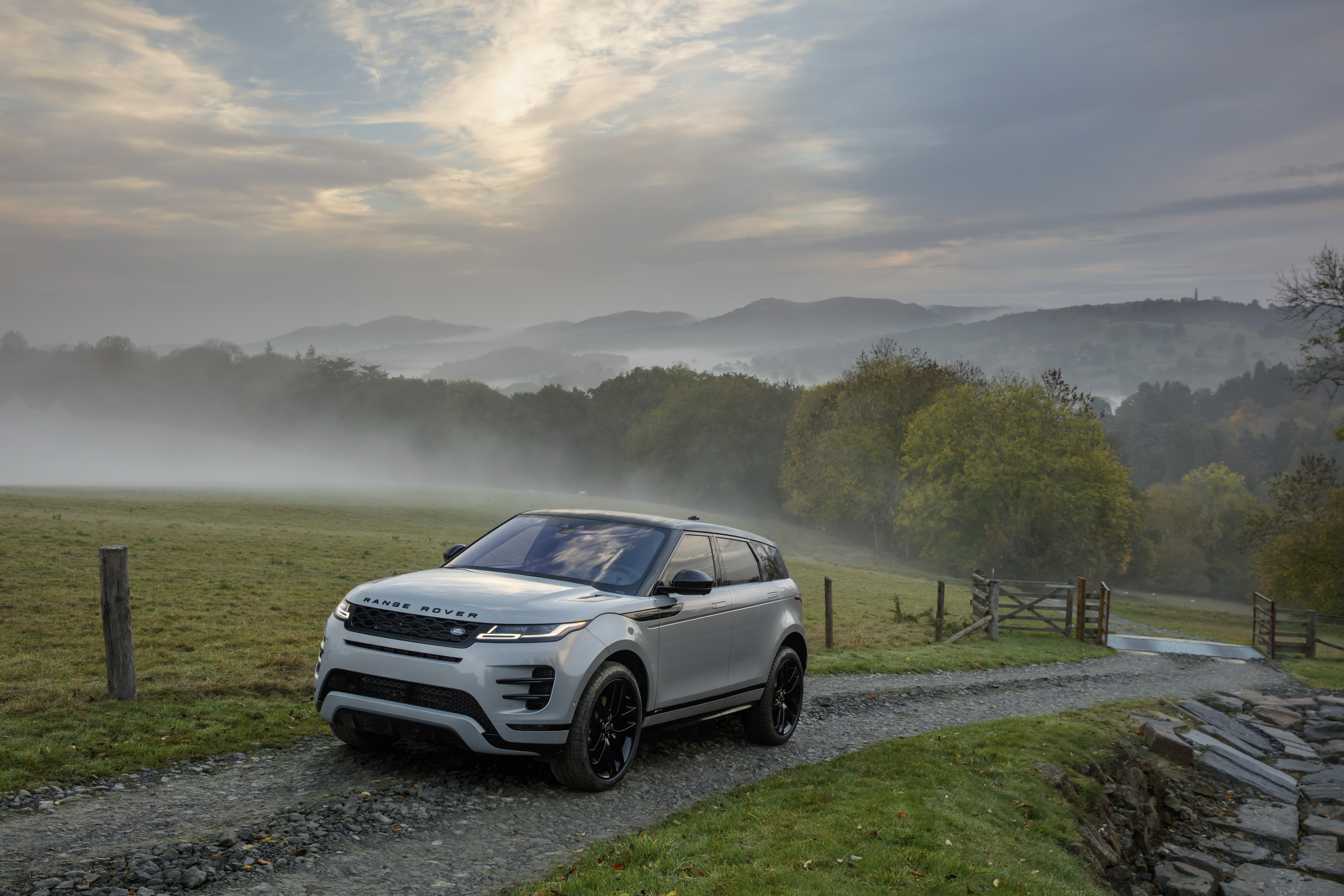 2020 Range Rover Evoque Front Three-Quarter Wallpapers #95 of 150