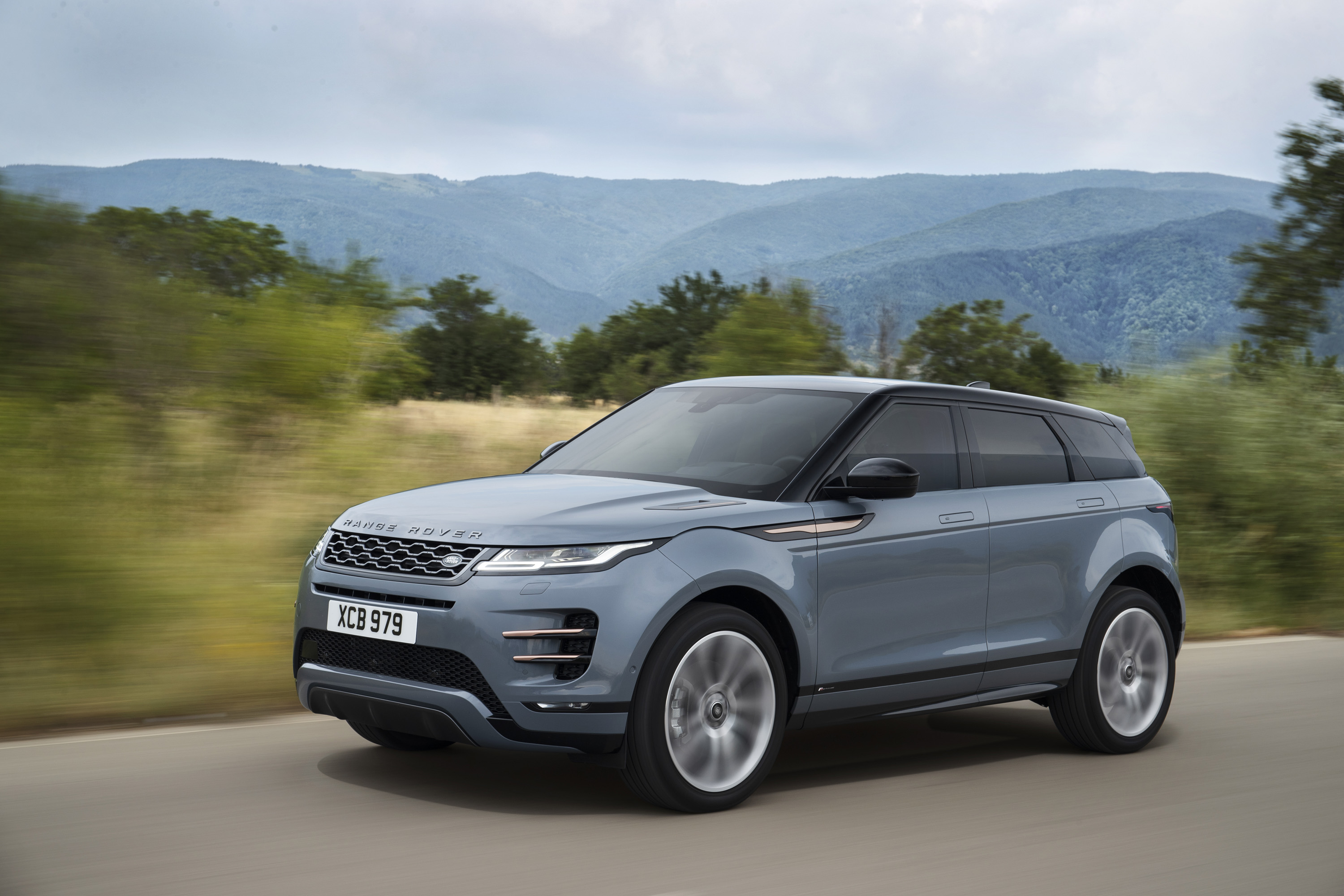 2020 Range Rover Evoque Front Three-Quarter Wallpapers #75 of 150