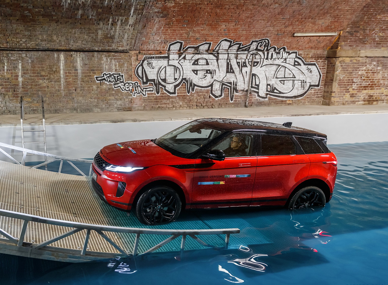 2020 Range Rover Evoque Side Wallpapers #42 of 150