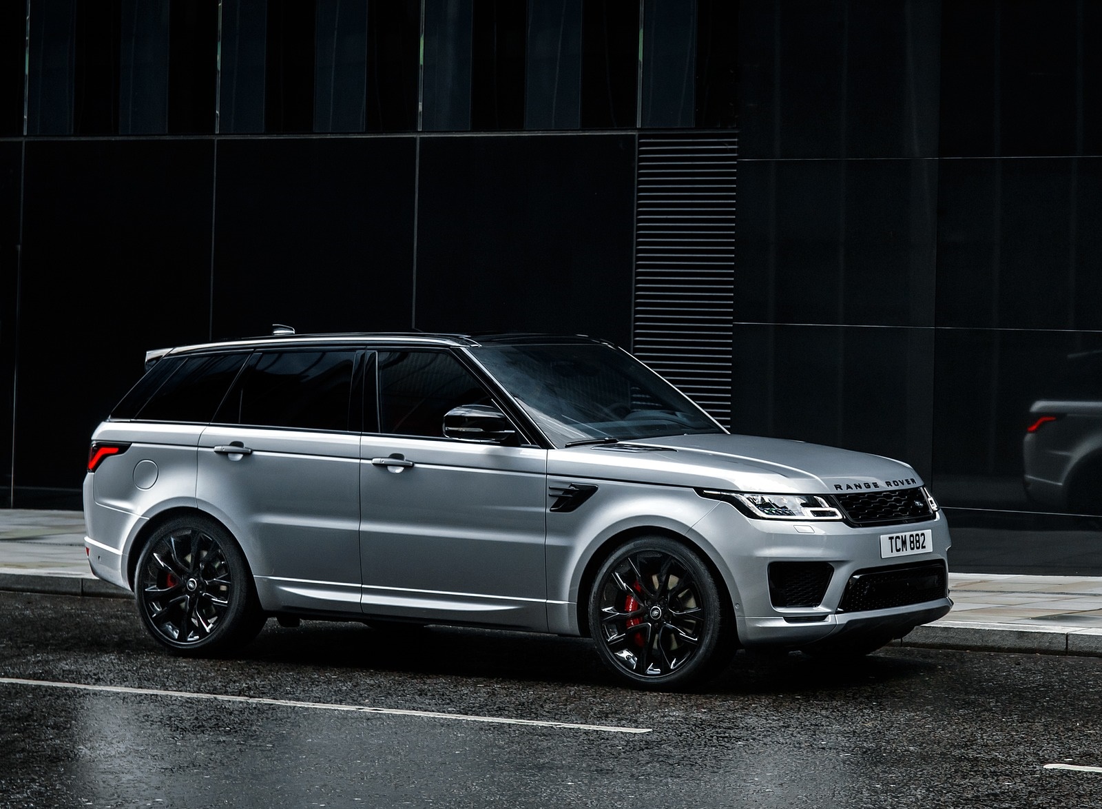 2020 Range Rover Sport HST Special Edition Front Three-Quarter Wallpapers (3)
