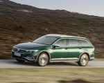 2020 Volkswagen Passat Alltrack (EU-Spec) Front Three-Quarter Wallpapers 150x120 (4)