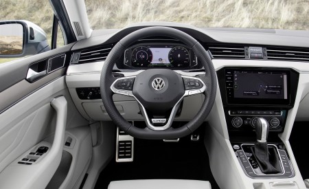 2020 Volkswagen Passat Alltrack (EU-Spec) Interior Cockpit Wallpapers 450x275 (41)
