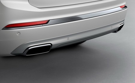 2020 Volvo XC90 Inscription T8 Plug-in Hybrid (Color: Birch Light Metallic) Exhaust Wallpapers 450x275 (29)