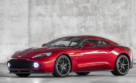 2018 Aston Martin Vanquish Zagato Coupe Front Three-Quarter Wallpapers 450x275 (4)