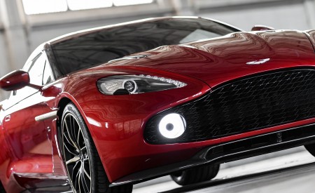 2018 Aston Martin Vanquish Zagato Coupe Headlight Wallpapers 450x275 (11)