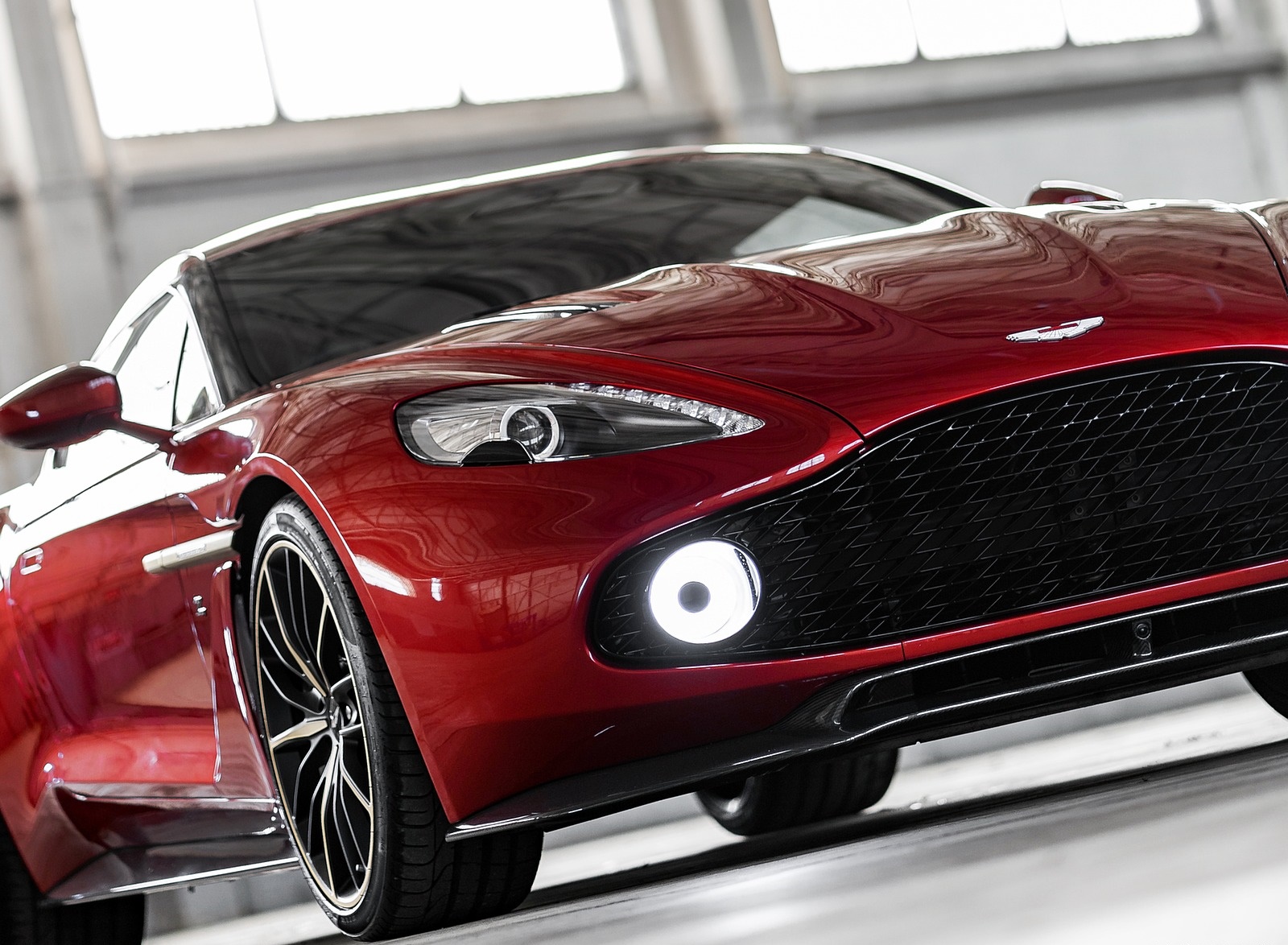 2018 Aston Martin Vanquish Zagato Coupe Headlight Wallpapers #11 of 26