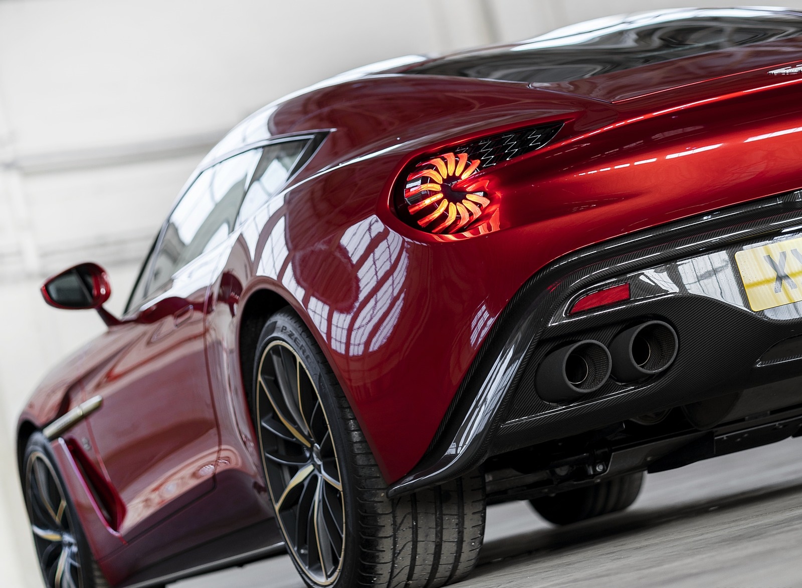 2018 Aston Martin Vanquish Zagato Coupe Tail Light Wallpapers #13 of 26