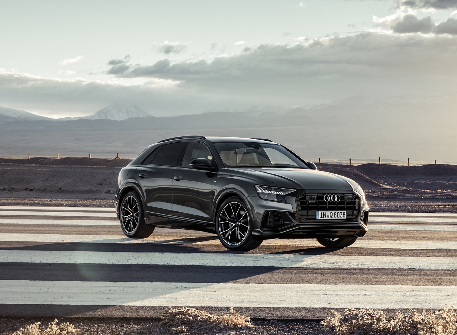 Wallpaper Audi Q8