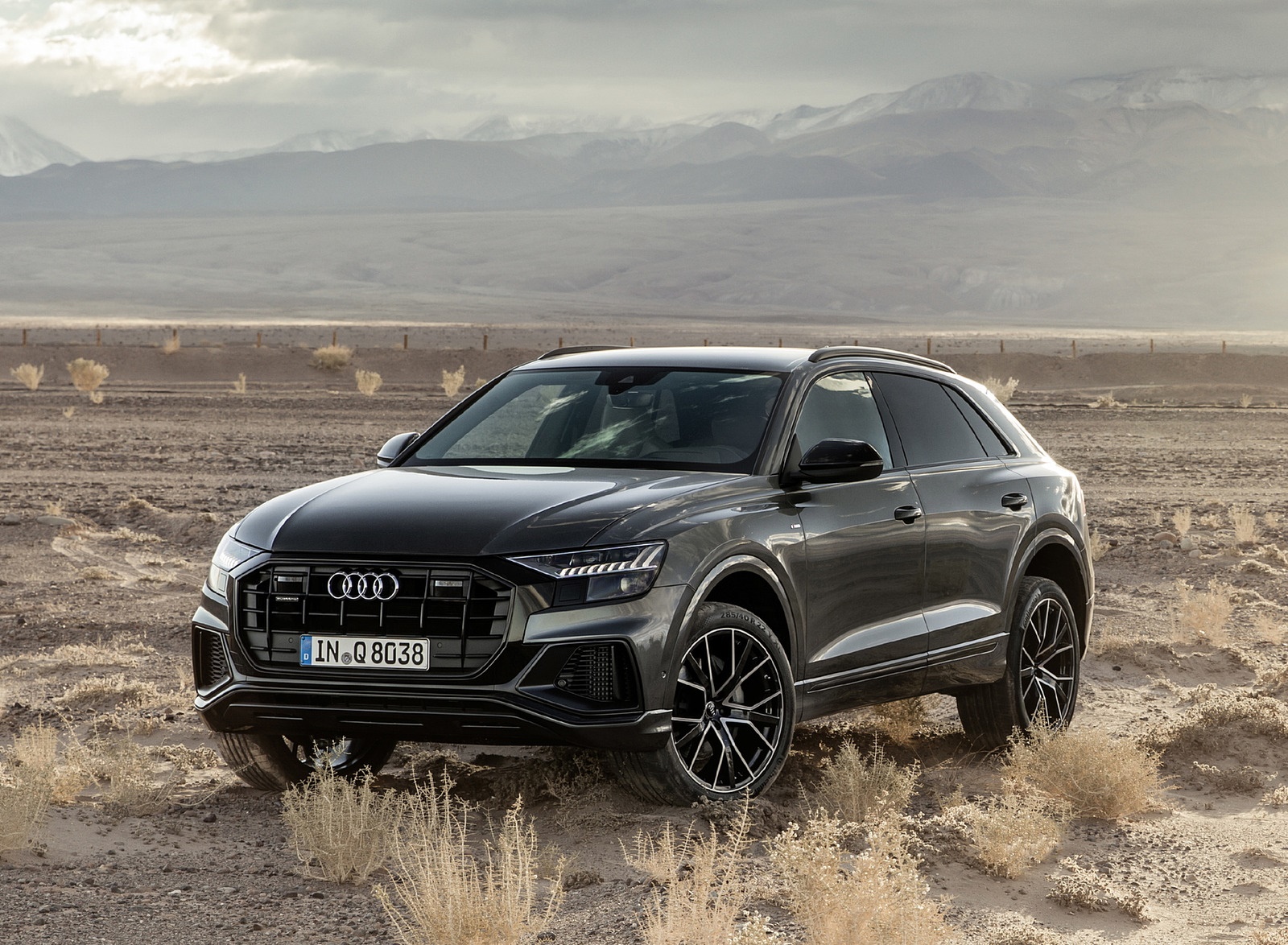 2019 Audi Q8 (Color: Daytona Grey) Front Three-Quarter Wallpapers #166 of 260