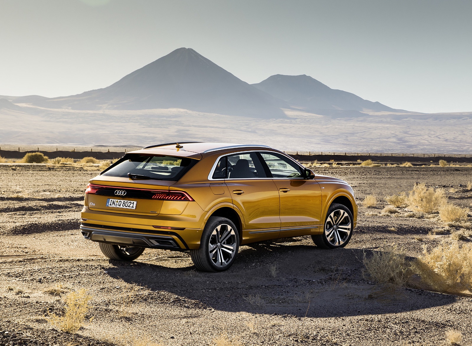 2019 Audi Q8 (Color: Dragon Orange) Off-Road Wallpapers #135 of 260