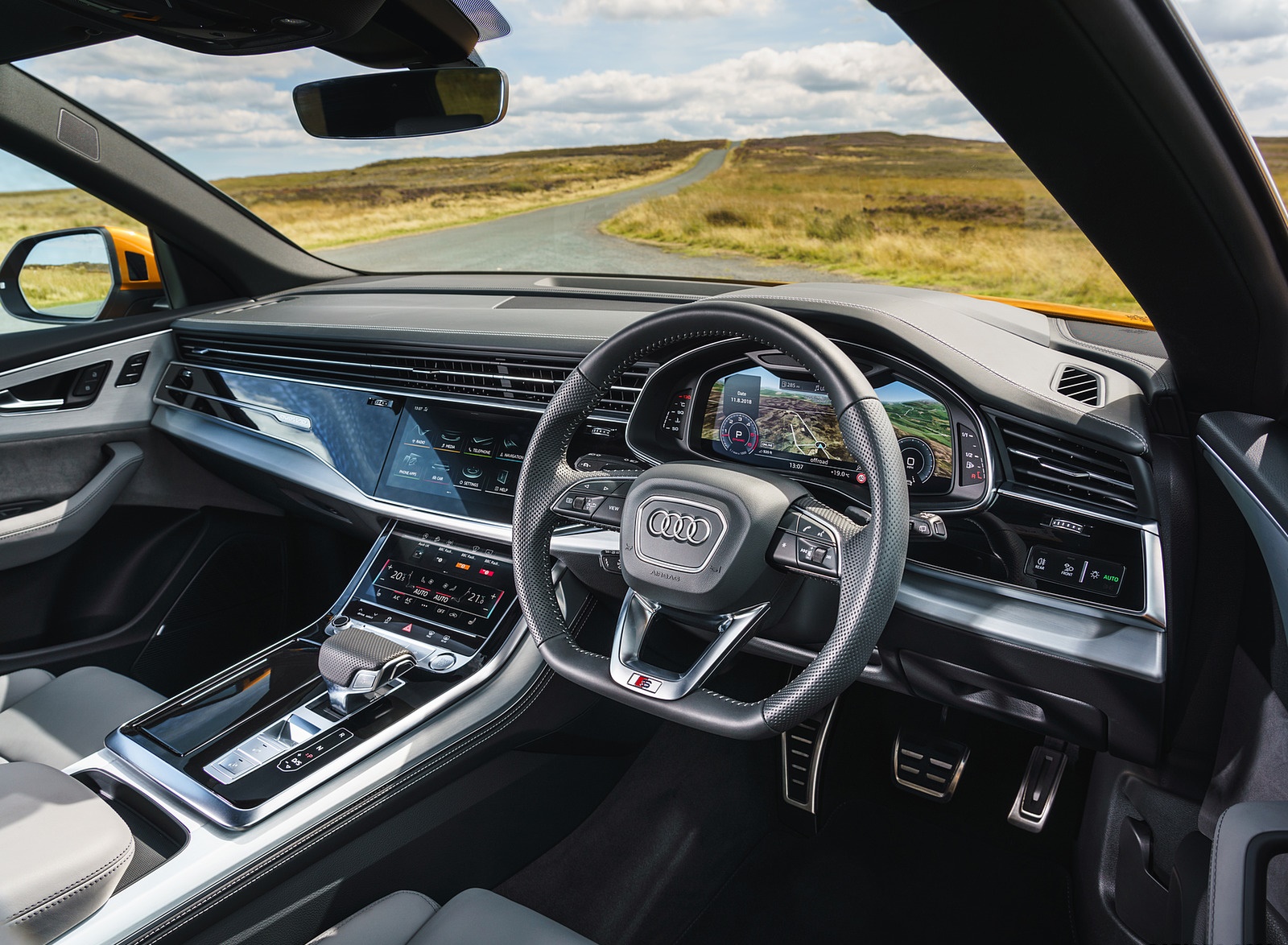 2019 Audi Q8 S Line 50 TDI Quattro (UK-Spec) Interior Wallpapers #96 of 98