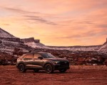 2019 Audi Q8 (US-Spec) Front Three-Quarter Wallpapers 150x120