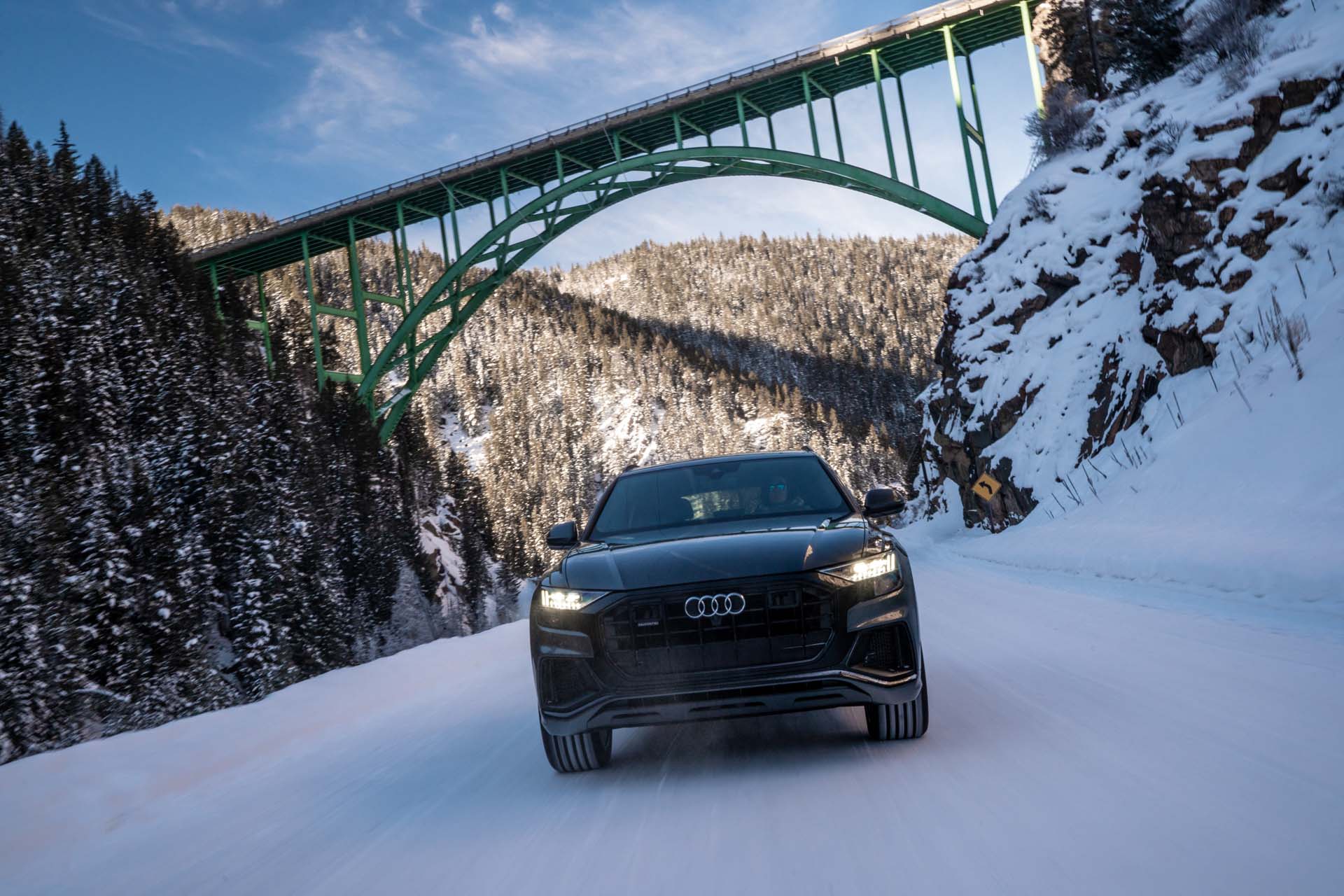 2019 Audi Q8 (US-Spec) Front Wallpapers #6 of 260