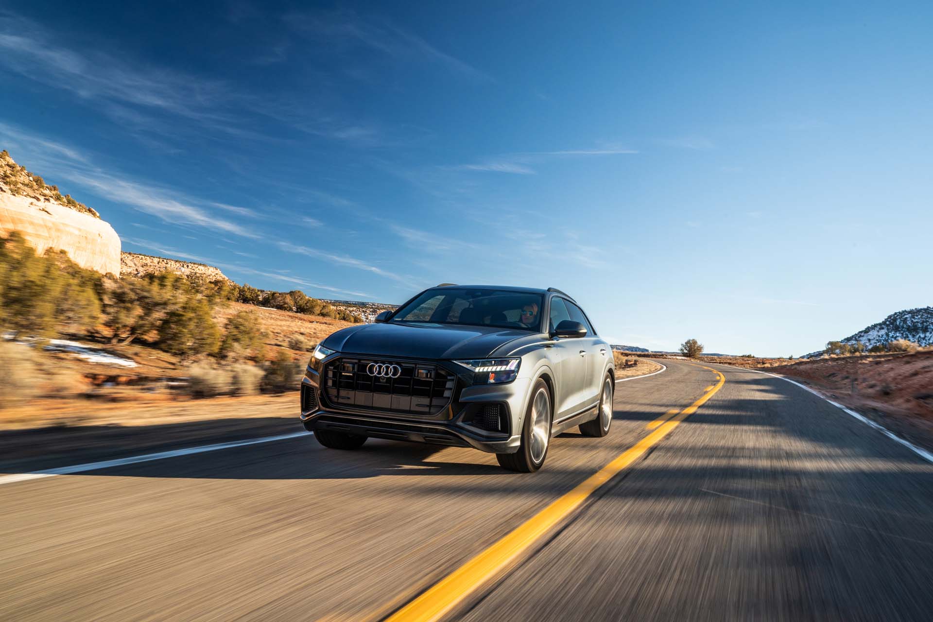 2019 Audi Q8 (US-Spec) Front Wallpapers (1)