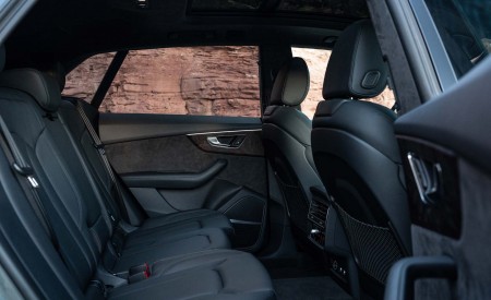2019 Audi Q8 (US-Spec) Interior Rear Seats Wallpapers 450x275 (96)
