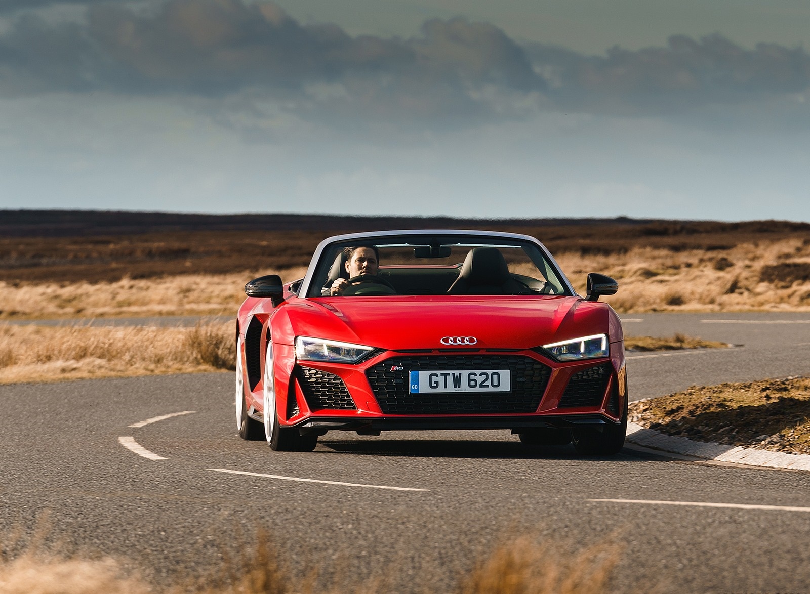 2019 Audi R8 V10 Spyder Performance quattro (UK-Spec) Front Wallpapers #20 of 100