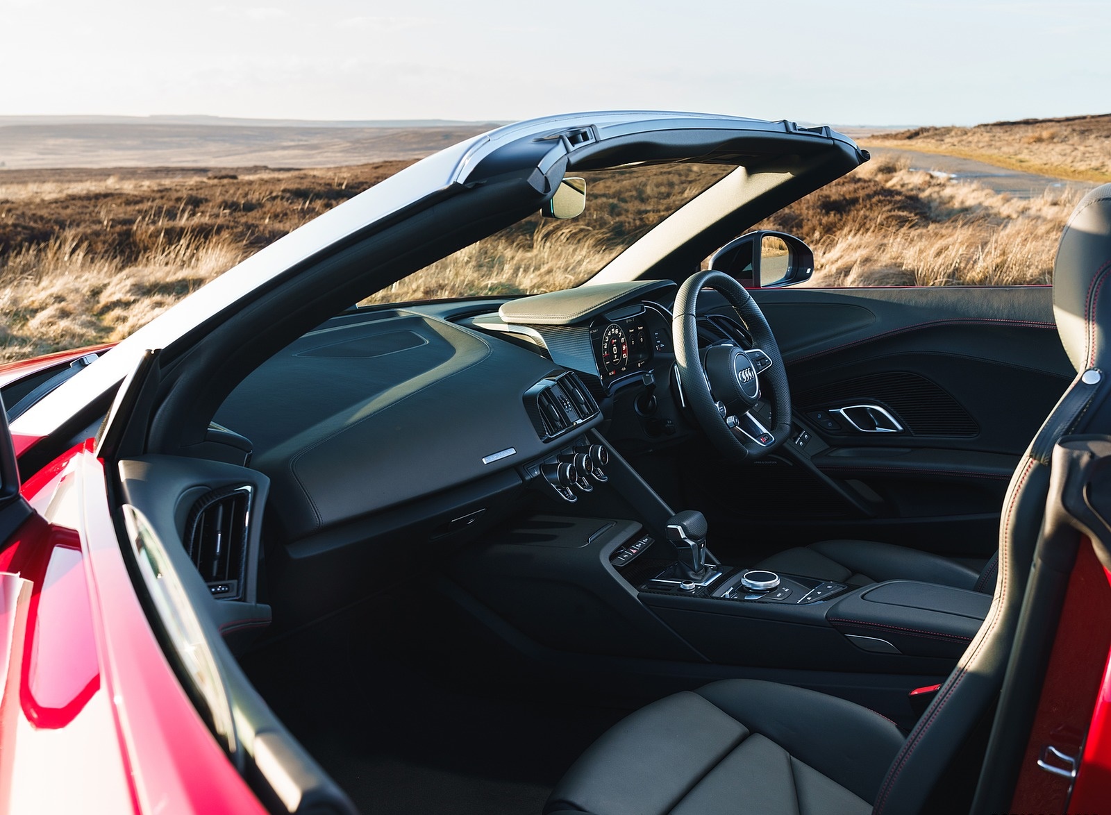 2019 Audi R8 V10 Spyder Performance quattro (UK-Spec) Interior Wallpapers #84 of 100