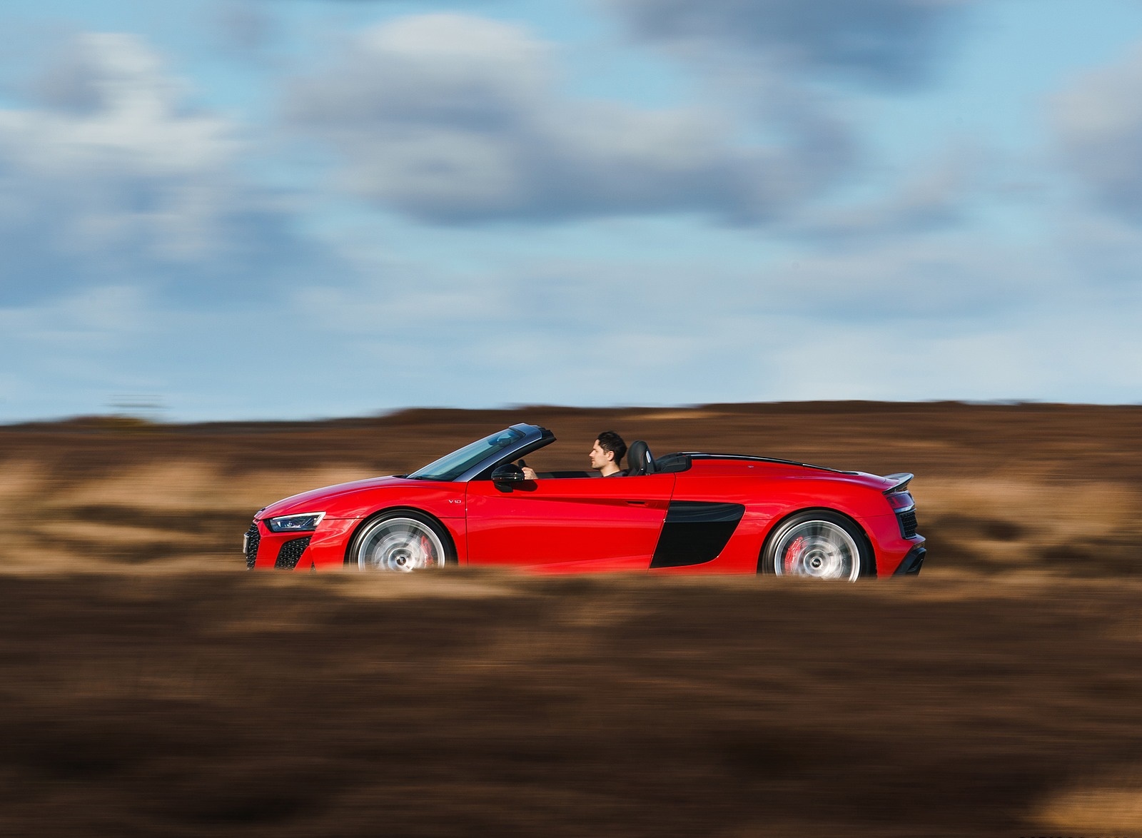 2019 Audi R8 V10 Spyder Performance quattro (UK-Spec) Side Wallpapers #26 of 100