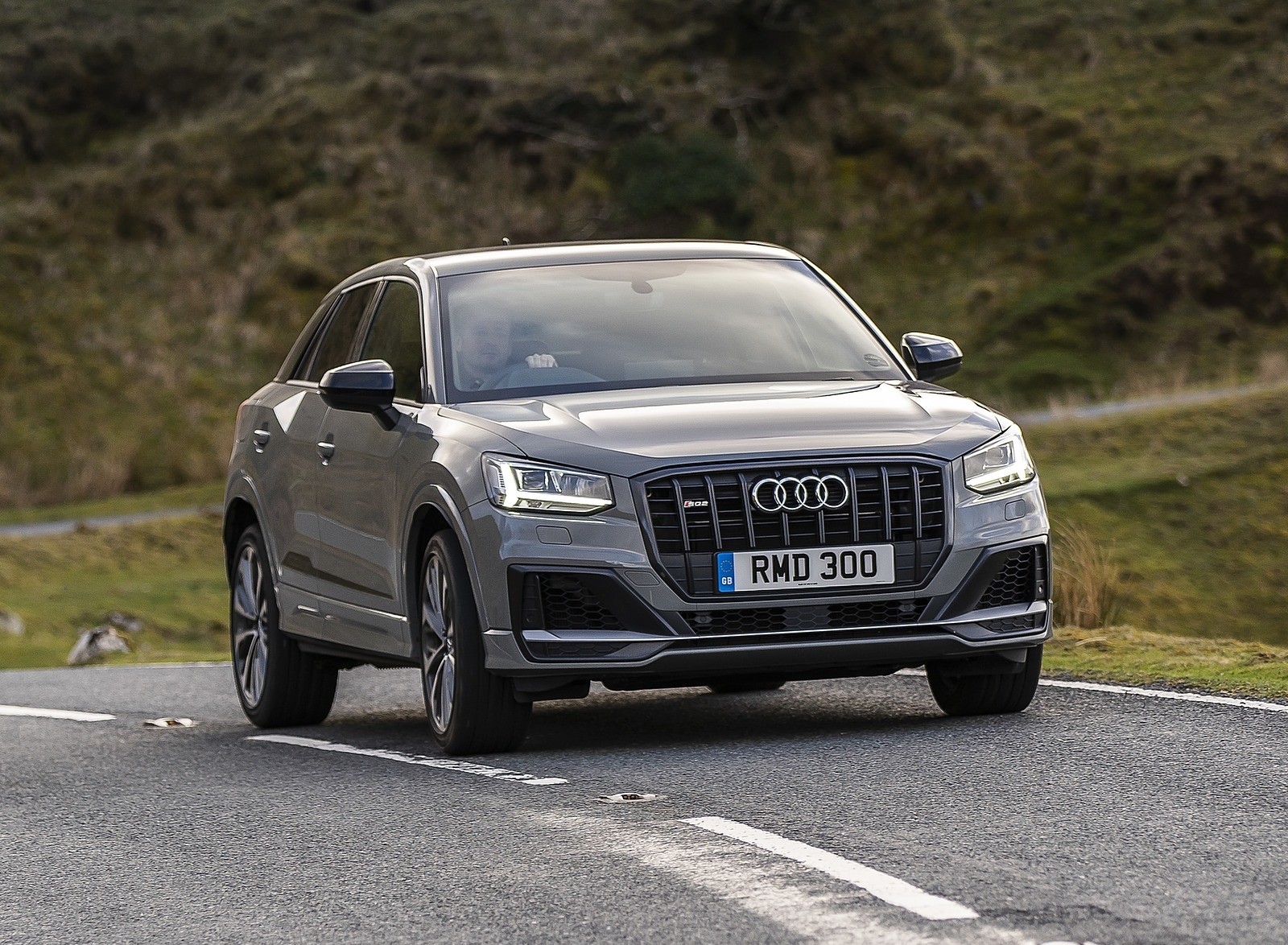 2019 Audi SQ2 (UK-Spec) Front Three-Quarter Wallpapers #10 of 60