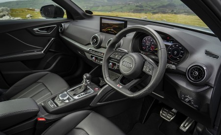 2019 Audi SQ2 (UK-Spec) Interior Wallpapers 450x275 (60)
