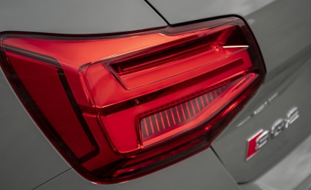 2019 Audi SQ2 (UK-Spec) Tail Light Wallpapers 450x275 (33)