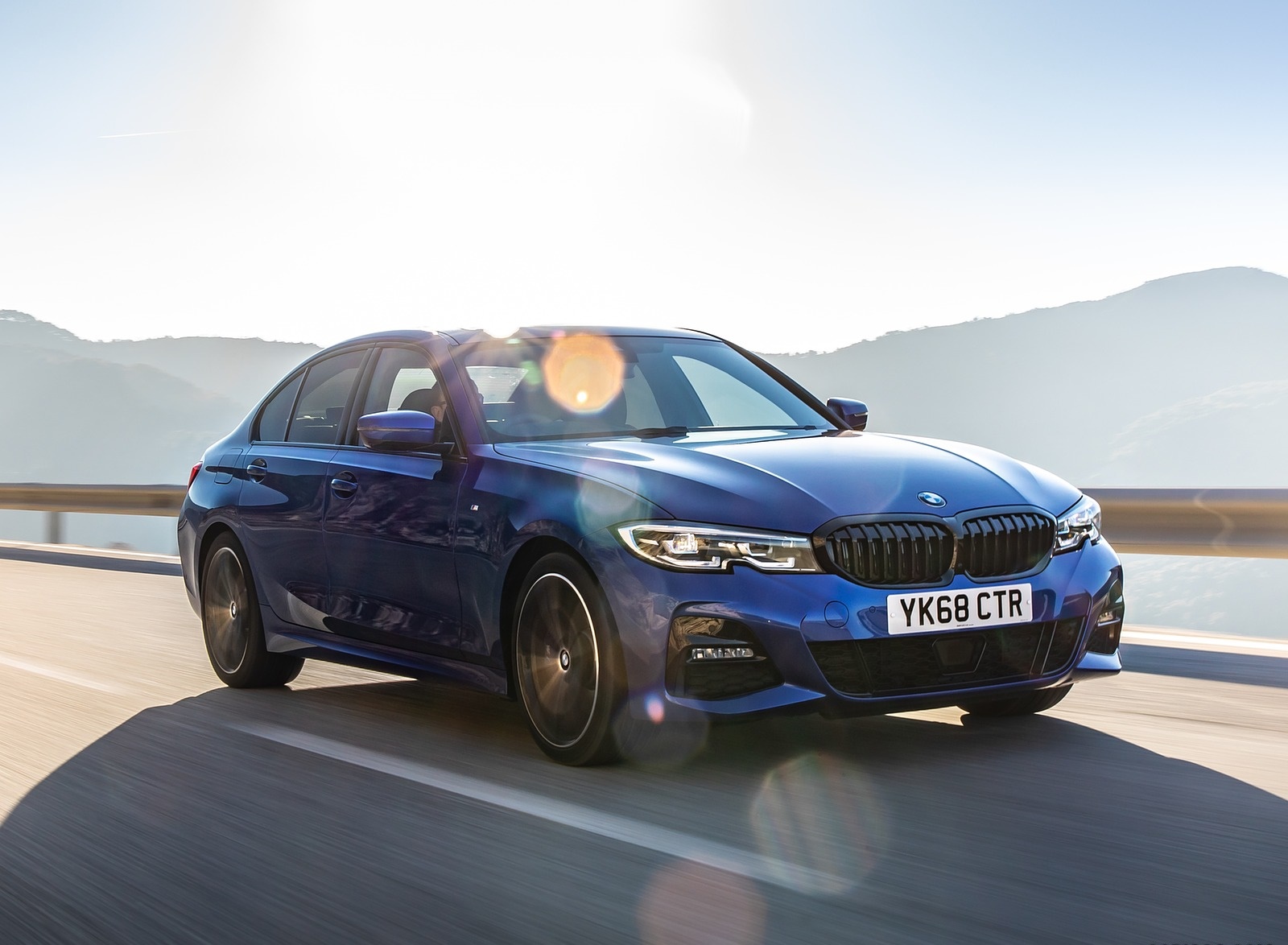 2019 BMW 3-Series Saloon 320d xDrive (UK-Spec) Front Three-Quarter Wallpapers #18 of 46