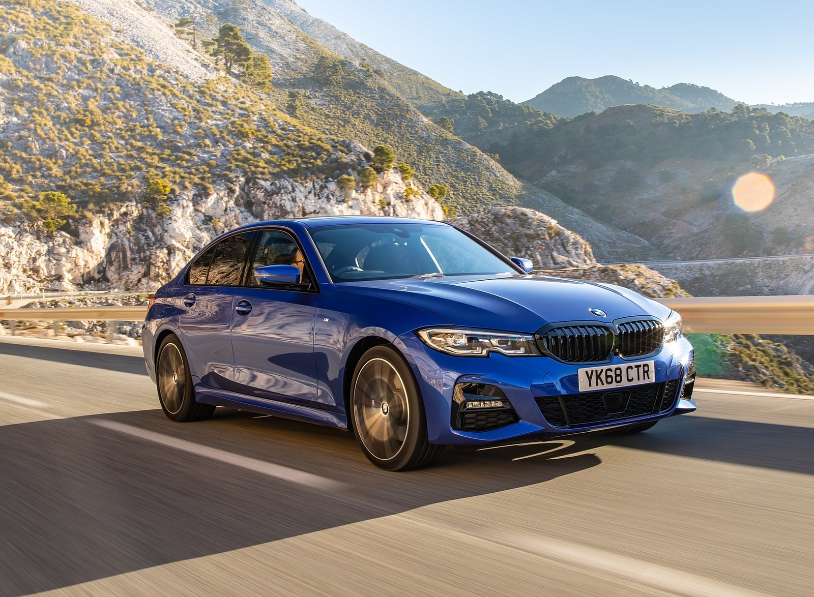 2019 BMW 3-Series Saloon 320d xDrive (UK-Spec) Front Three-Quarter Wallpapers (10)