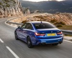 2019 BMW 3-Series Saloon 320d xDrive (UK-Spec) Rear Three-Quarter Wallpapers 150x120 (13)