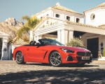 2019 BMW Z4 M40i (UK-Spec) Front Three-Quarter Wallpapers 150x120