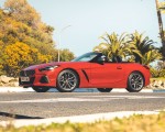 2019 BMW Z4 M40i (UK-Spec) Front Three-Quarter Wallpapers 150x120