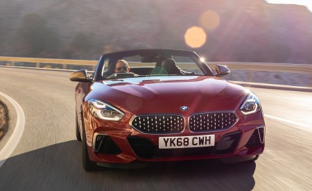 2019 BMW Z4 M40i (UK-Spec) Front Wallpapers 450x275 (66)