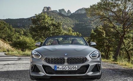 2019 BMW Z4 M40i (UK-Spec) Front Wallpapers 450x275 (118)