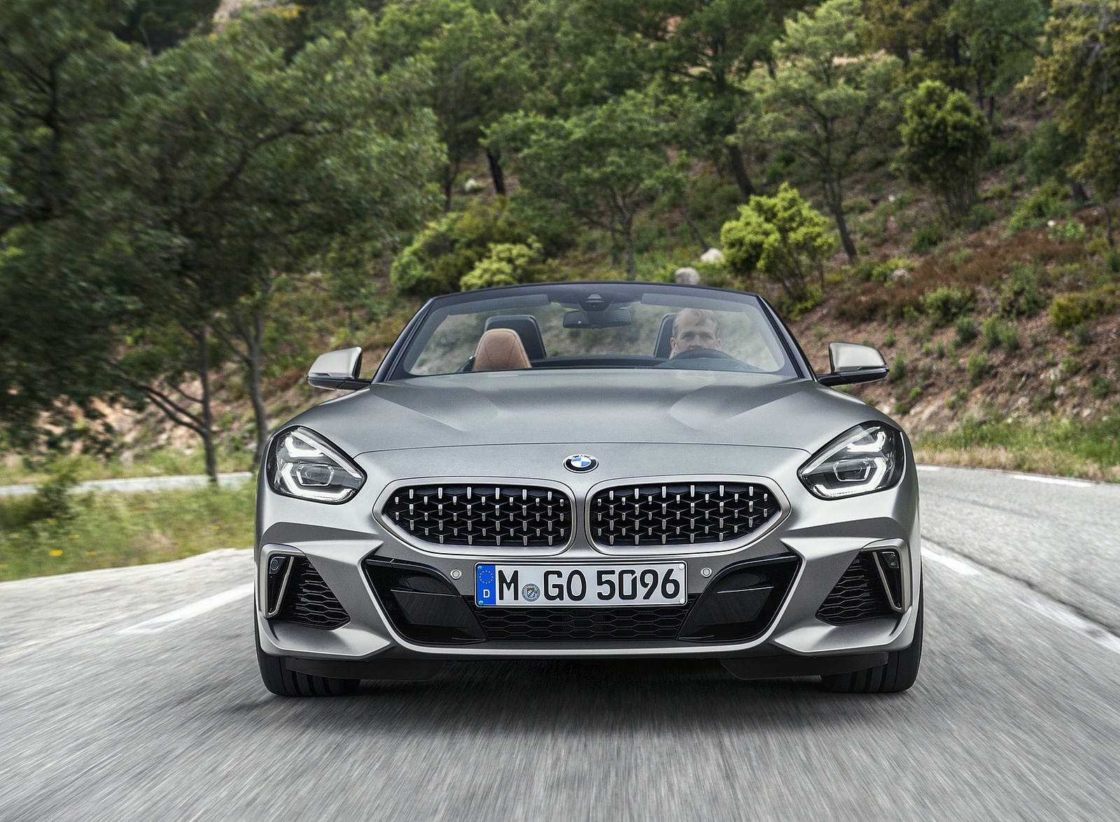 2019 BMW Z4 M40i (UK-Spec) Front Wallpapers #96 of 140