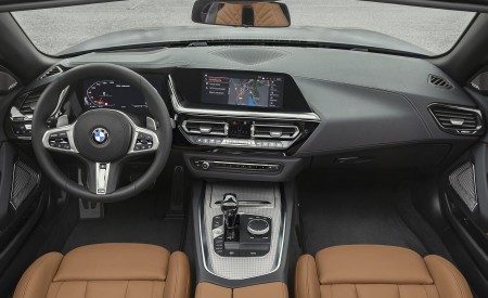 2019 BMW Z4 M40i (UK-Spec) Interior Cockpit Wallpapers 450x275 (136)
