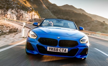 2019 BMW Z4 sDrive20i (UK-Spec) Front Wallpapers 450x275 (3)