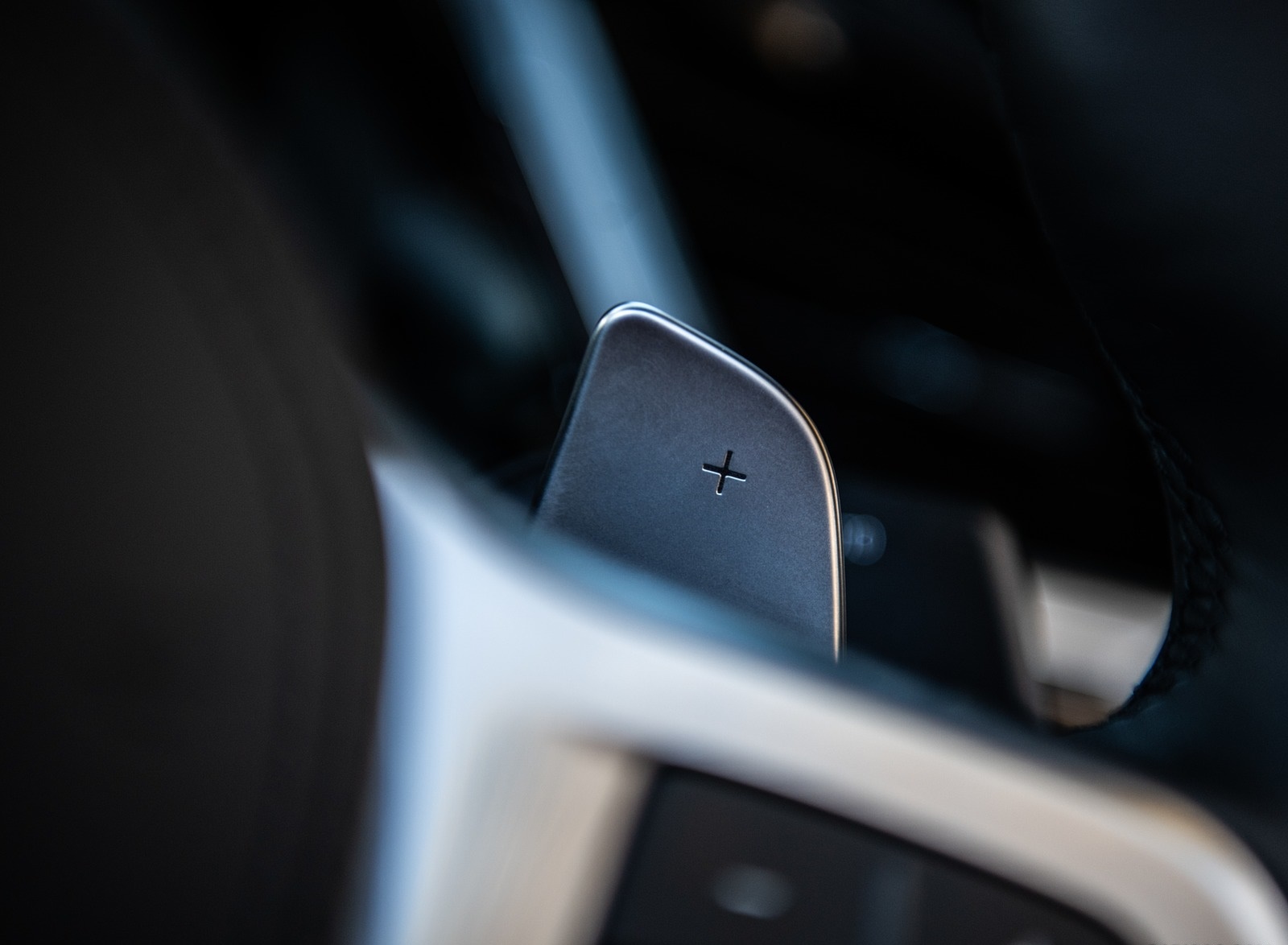 2019 BMW Z4 sDrive20i (UK-Spec) Paddle Shifters Wallpapers #40 of 140