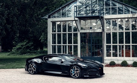 2019 Bugatti La Voiture Noire Front Three-Quarter Wallpapers 450x275 (2)