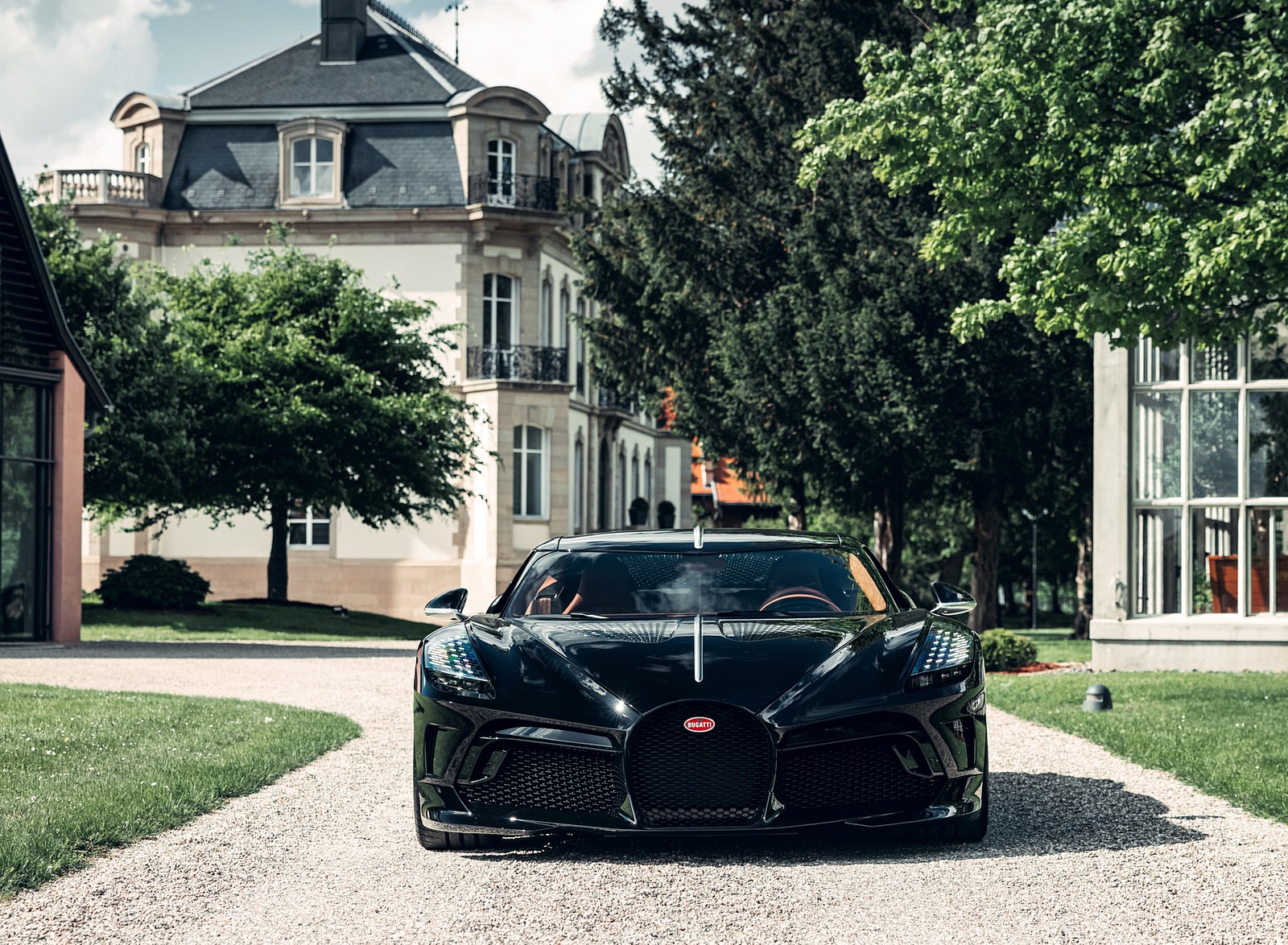 2019 Bugatti La Voiture Noire Front Wallpapers #5 of 50