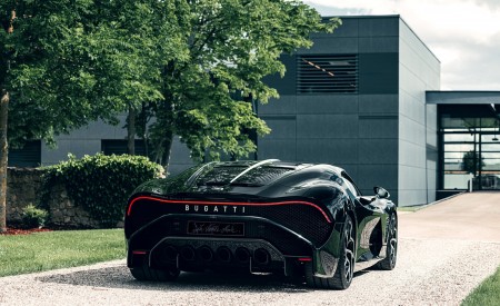 2019 Bugatti La Voiture Noire Rear Wallpapers 450x275 (11)