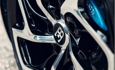 2019 Bugatti La Voiture Noire Wheel Wallpapers 450x275 (23)
