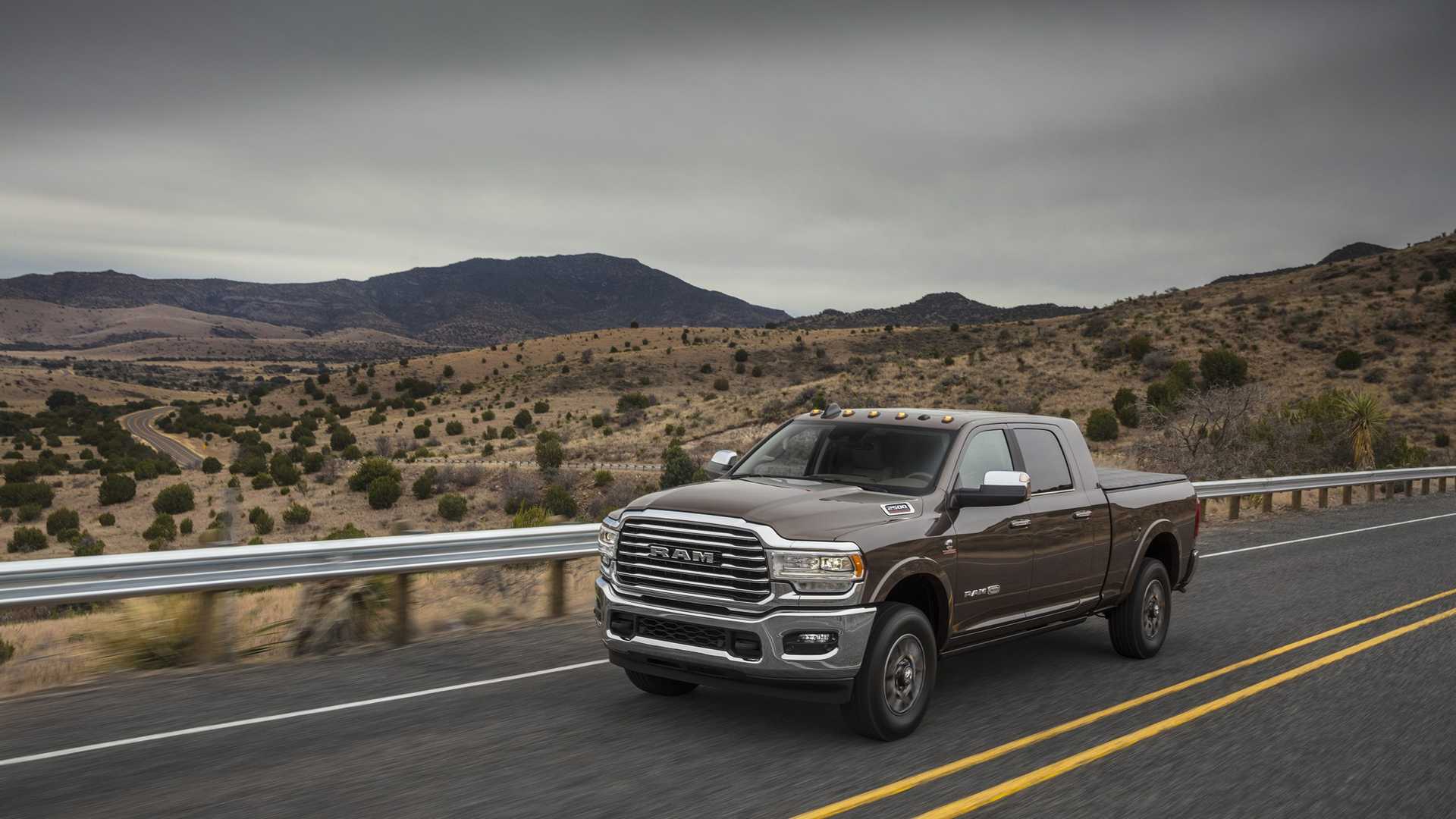 2019 Ram 2500 Heavy Duty Front Three-Quarter Wallpapers #11 of 36