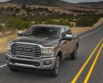 2019 Ram 2500 Heavy Duty Front Three-Quarter Wallpapers 150x120 (2)