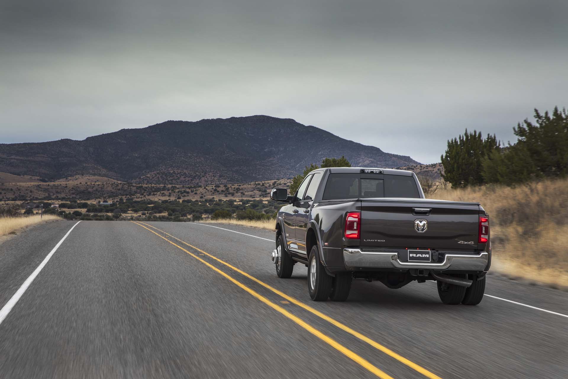 2019 Ram 2500 Heavy Duty Rear Wallpapers (8)