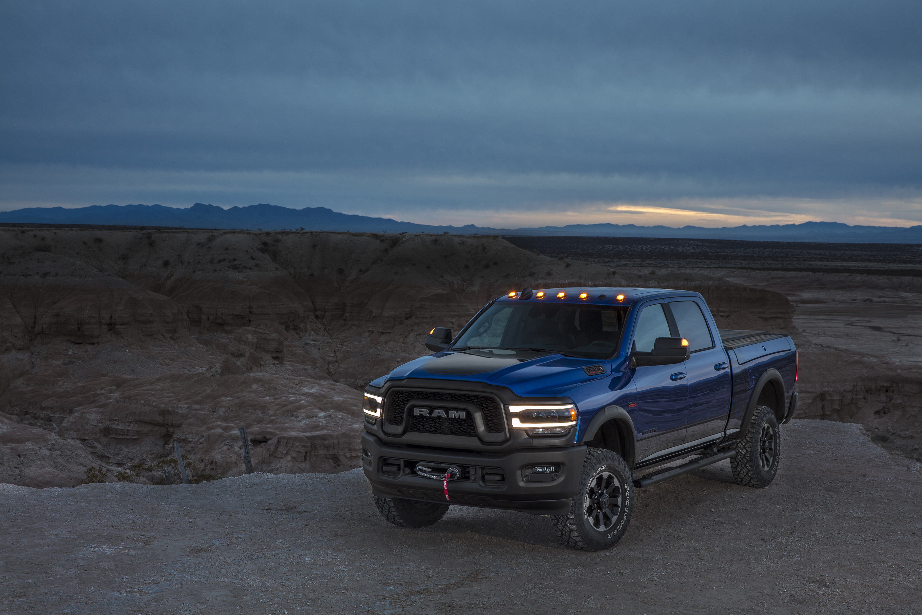2019 Ram 2500 Power Wagon (Color: Blue Streak) Front Three-Quarter Wallpapers #18 of 64
