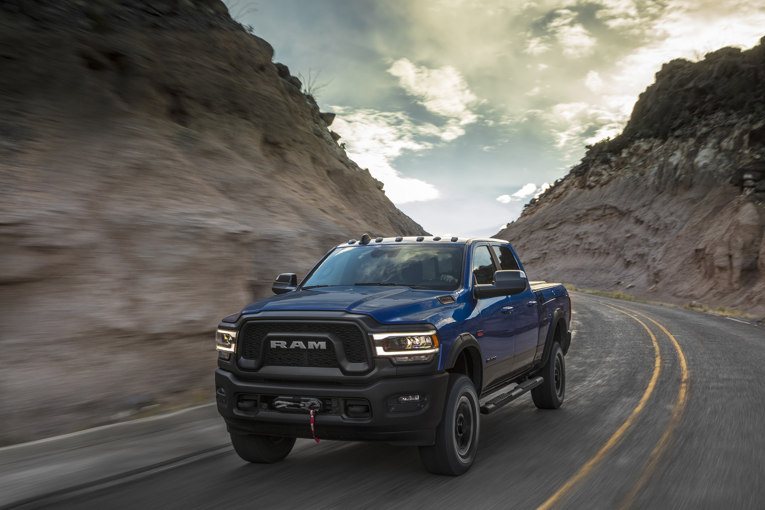 2019 Ram 2500 Power Wagon (Color: Blue Streak) Front Three-Quarter Wallpapers #19 of 64