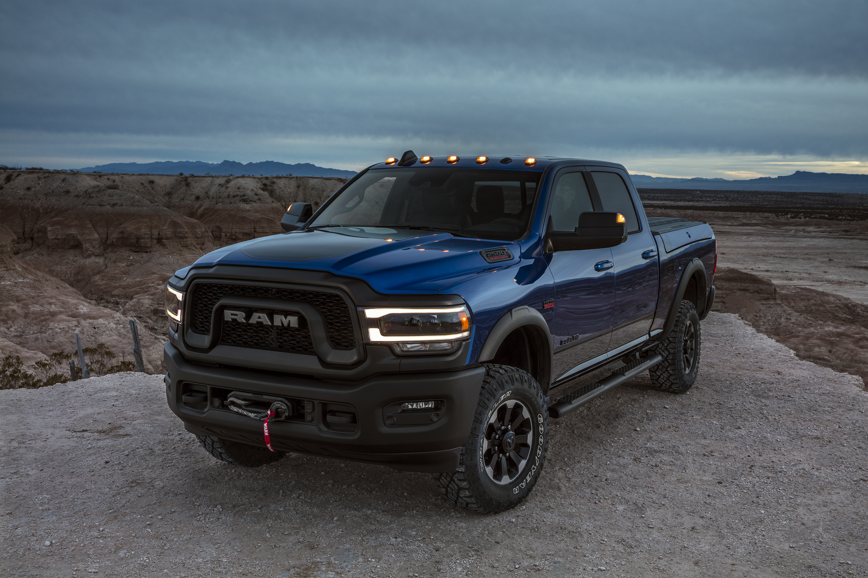 2019 Ram 2500 Power Wagon (Color: Blue Streak) Front Three-Quarter Wallpapers #20 of 64