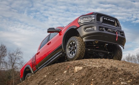 2019 Ram 2500 Power Wagon (Color: Flame Red) Front Three-Quarter Wallpapers 450x275 (32)