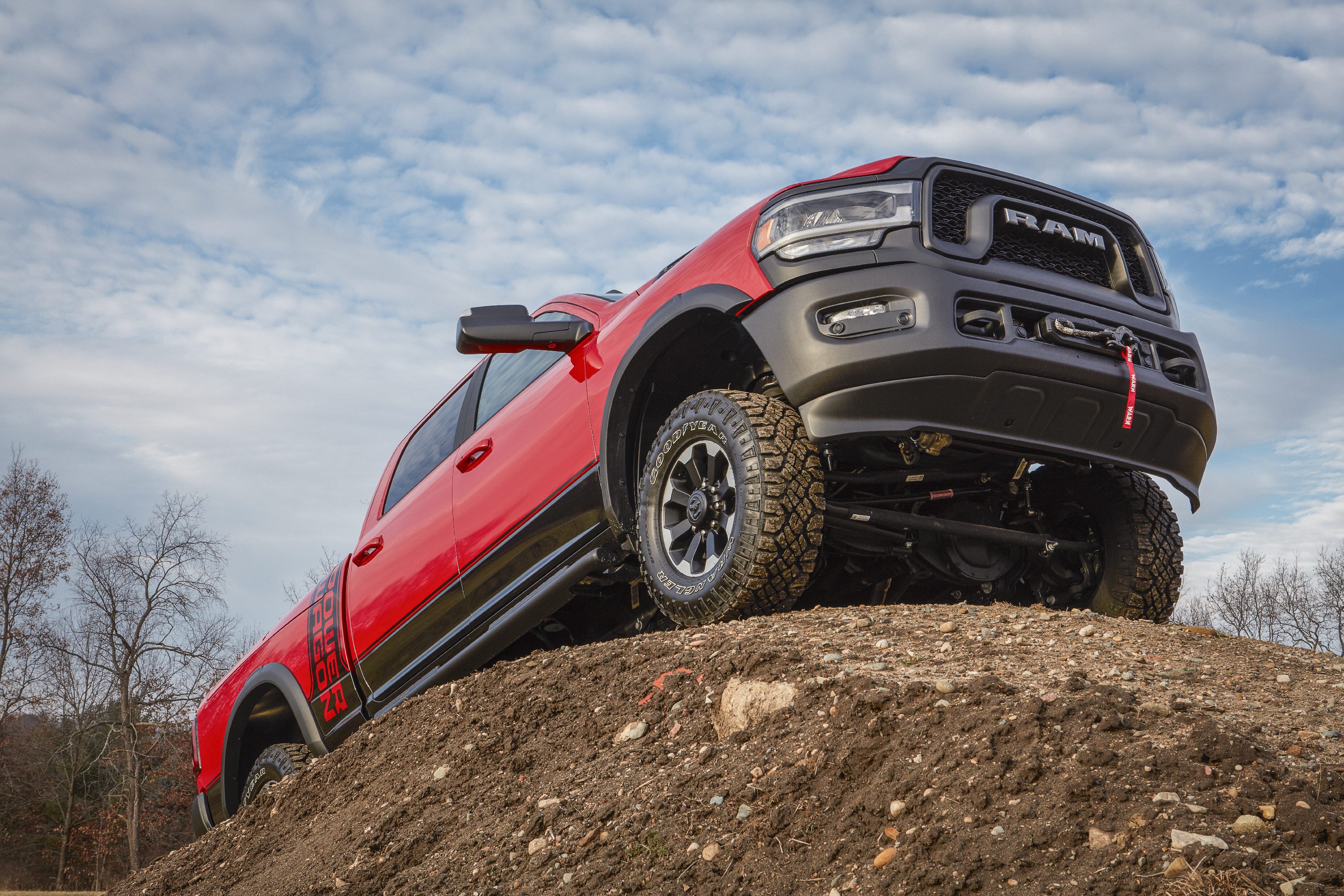 2019 Ram 2500 Power Wagon (Color: Flame Red) Front Three-Quarter Wallpapers #32 of 64