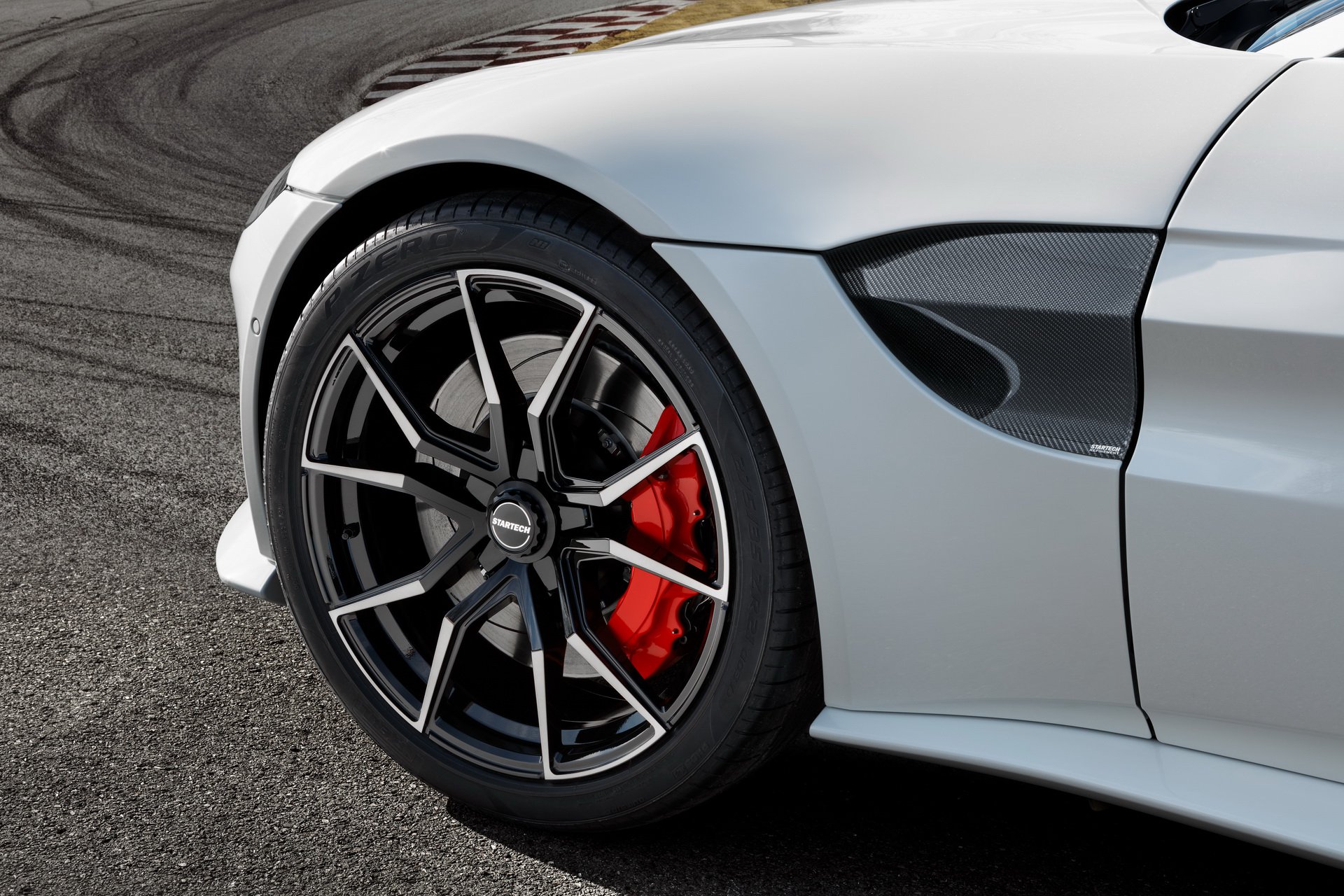2019 STARTECH Aston Martin Vantage Wheel Wallpapers (4)