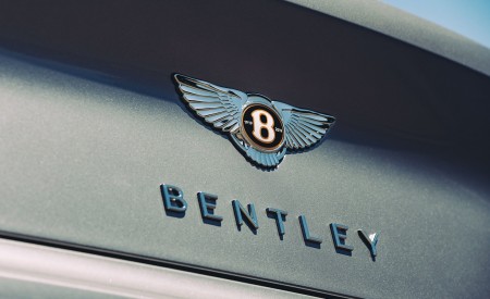 2020 Bentley Continental GT V8 Convertible Badge Wallpapers 450x275 (54)